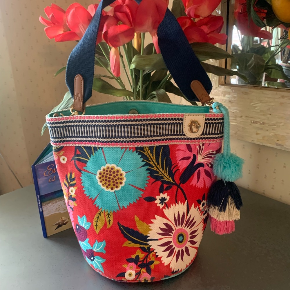 Spartina 449, Little Bermuda Bucket Bag, floral pattern hanging tassel BEAUTIFUL